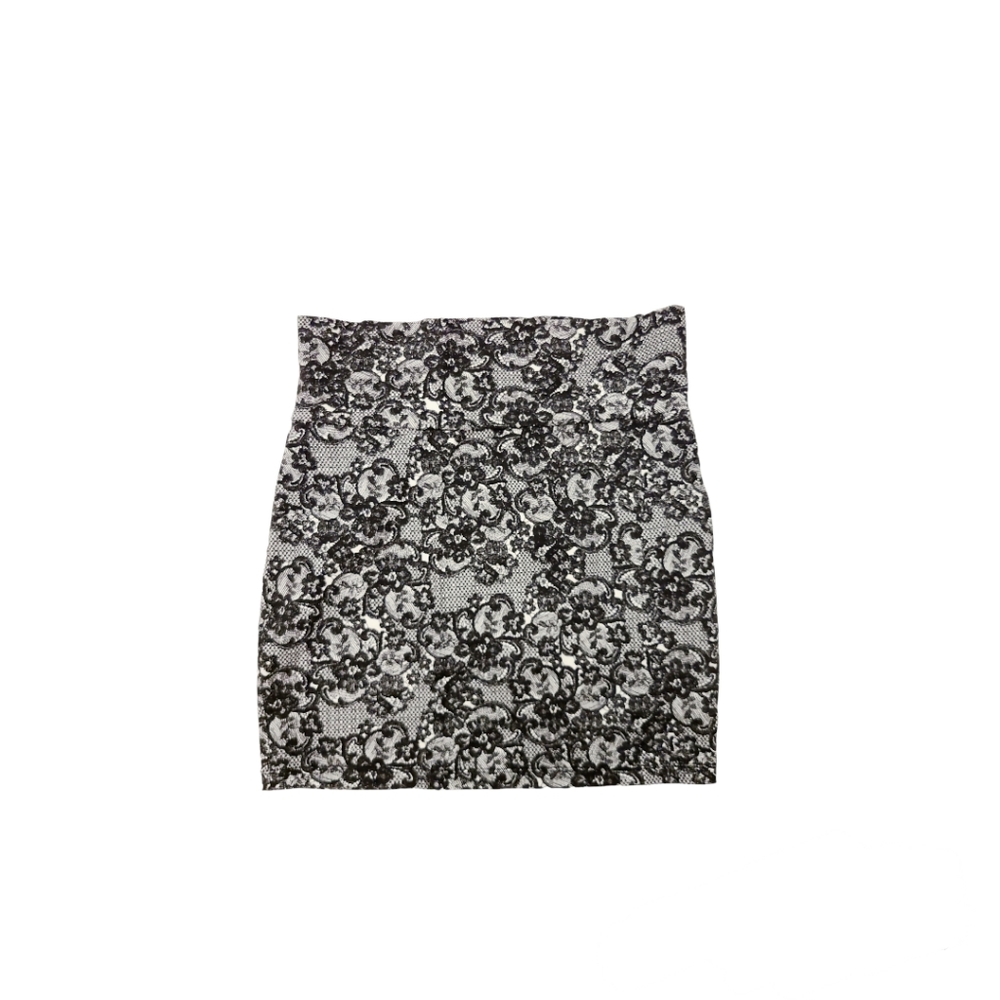 Women's Charlotte Russe stretchy Floral Mini Skirt